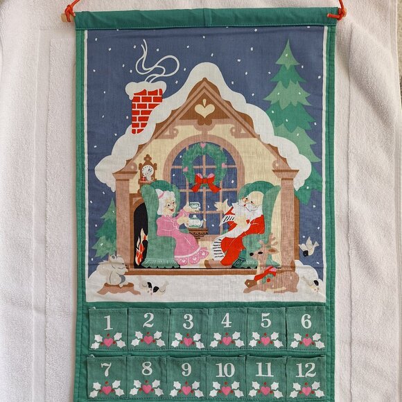 Avon Holiday Advent Calendar with Green and Red Accents - Picture 1 of 11